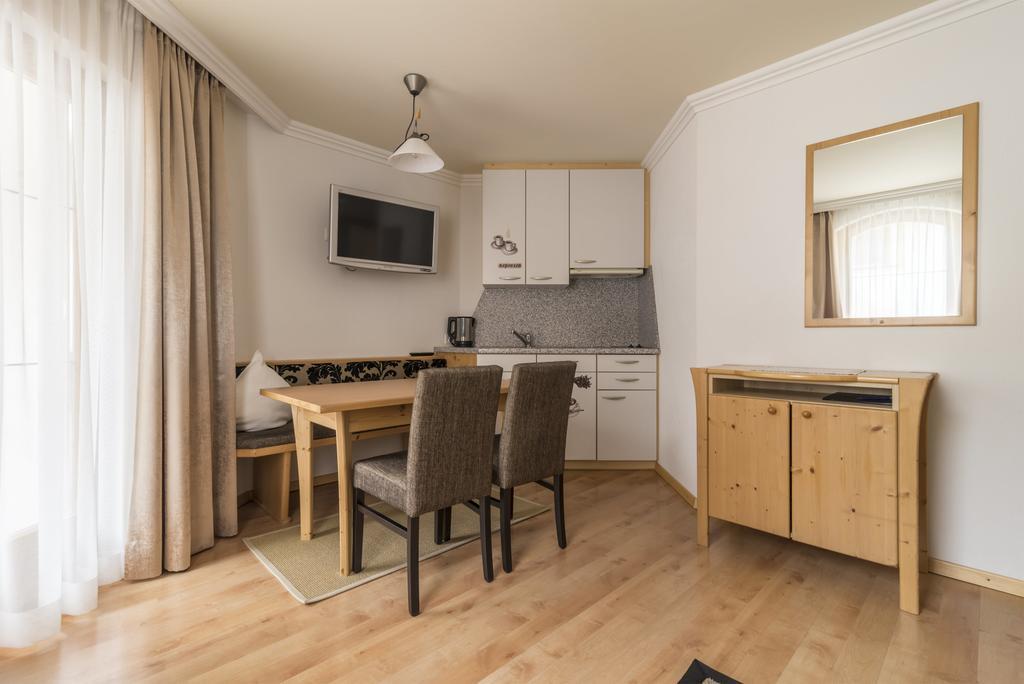 Hotel Garni Chasa Nova Samnaun Buitenkant foto