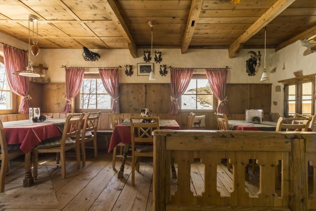 Hotel Garni Chasa Nova Samnaun Buitenkant foto