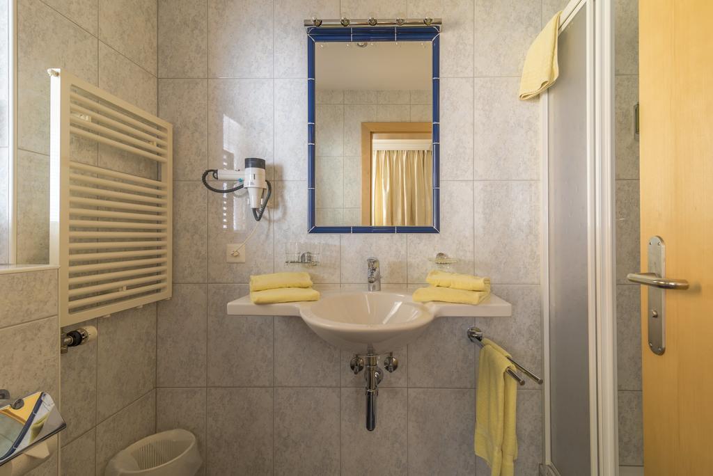 Hotel Garni Chasa Nova Samnaun Buitenkant foto